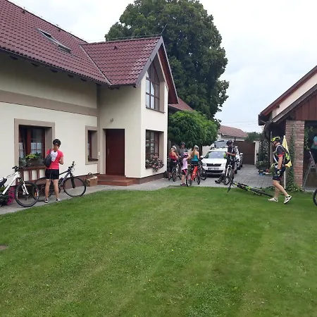 Pro 2 Osoby Se Samostatnym Vstupem * Kutná Hora